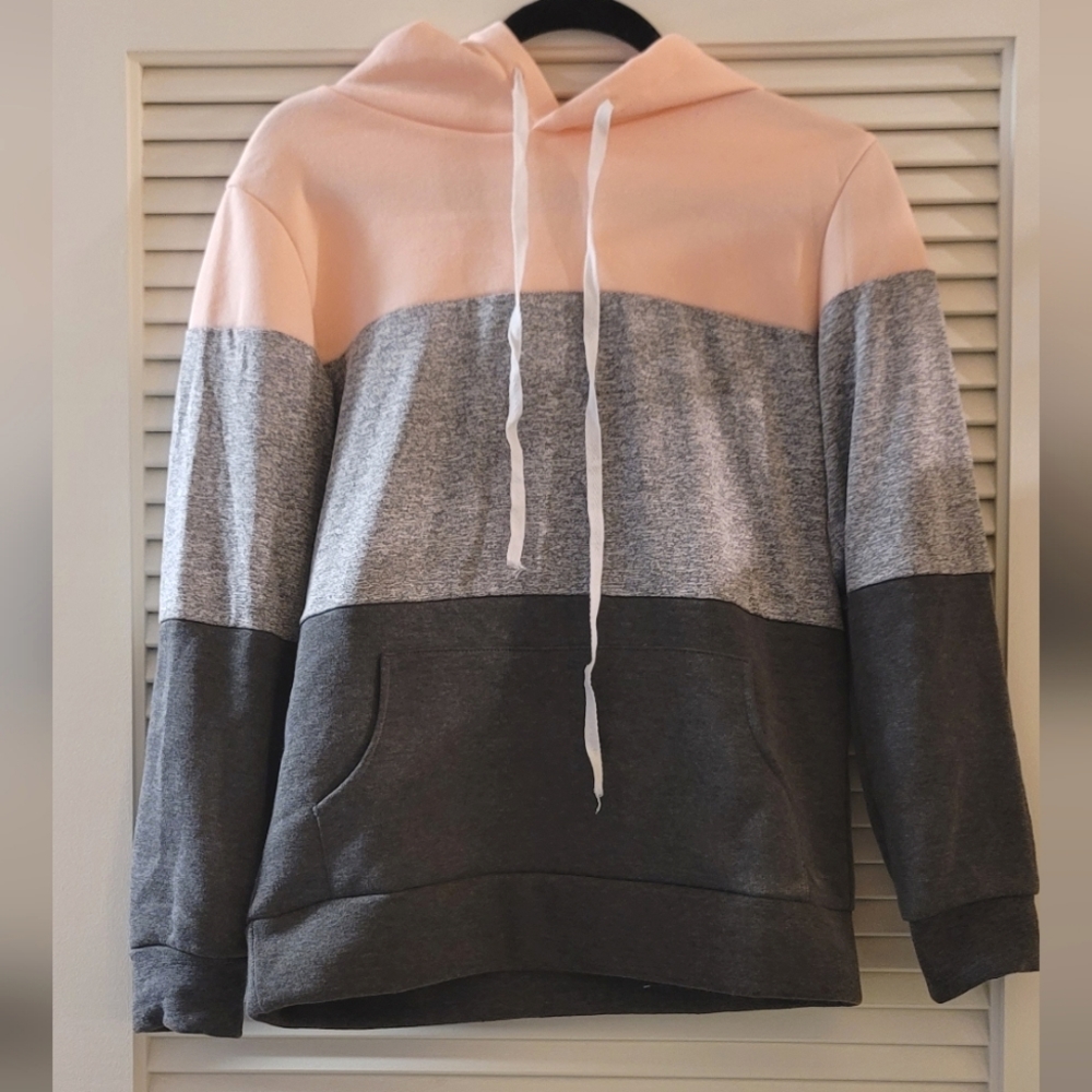 Pullover Hoodie Sweater With Drawstring & Front Pocket